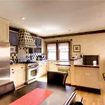 Casa De Olivia Four-Bedroom Holiday Home